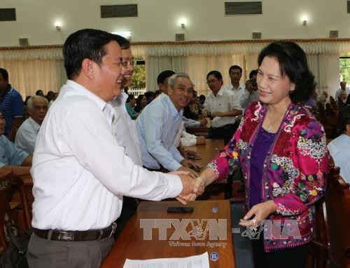 La présidente de l’Assemblée nationale rencontre les électeurs à Can Tho - ảnh 1